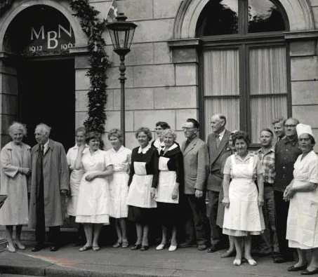 Staff at the Carlsberg Mansion in 1960.